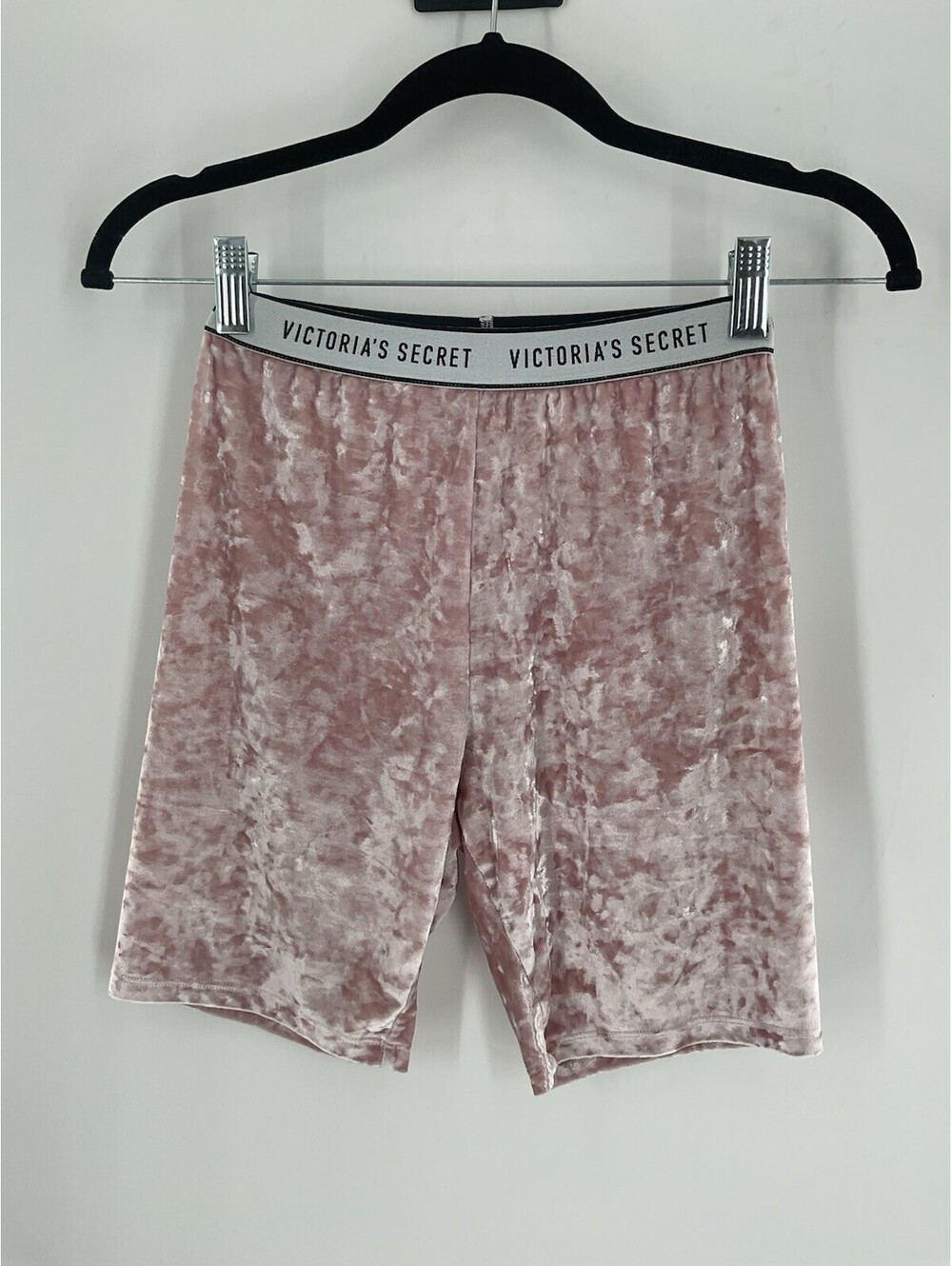 Victoria’s Secret Women’s Extra Small Velvet Shorts Light Pink 102